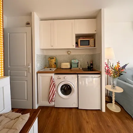 Apartment Vue Imprenable, Piscine A Debordement - *