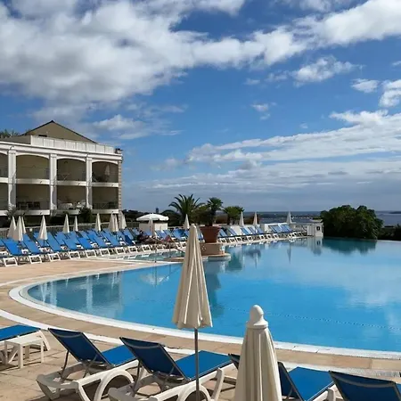 Vue Imprenable, Piscine A Debordement - Apartment
